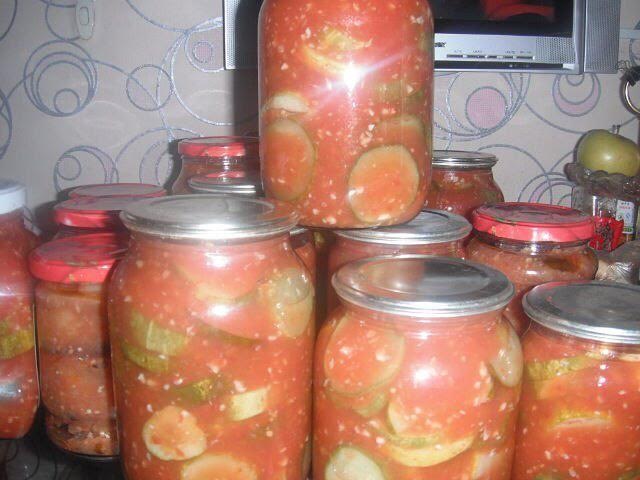 Наивкуснейшие хрустящие огурчики в томатном соусе